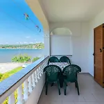 In With Sea View, Balcony, Air Conditioning, Wi-fi 4419-4 Lopar