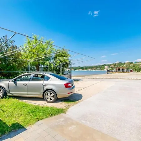 Appartement In With Sea View, Balcony, Air Conditioning, Wi-fi 4419-4 Lopar