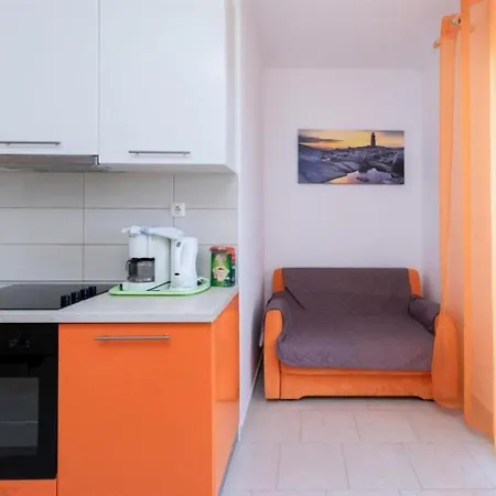 In With Sea View, Balcony, Air Conditioning, Wi-fi 4419-4 Lopar