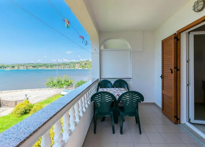 In With Sea View, Balcony, Air Conditioning, Wi-fi 4419-4 Lopar