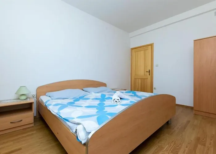 Apartman In With Sea View, Balcony, Air Conditioning, Wi-fi 4419-4