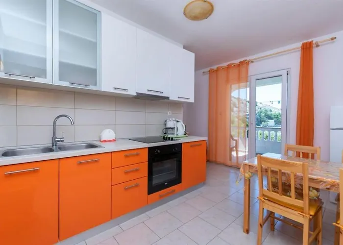 In With Sea View, Balcony, Air Conditioning, Wi-fi 4419-4 * Lopar
